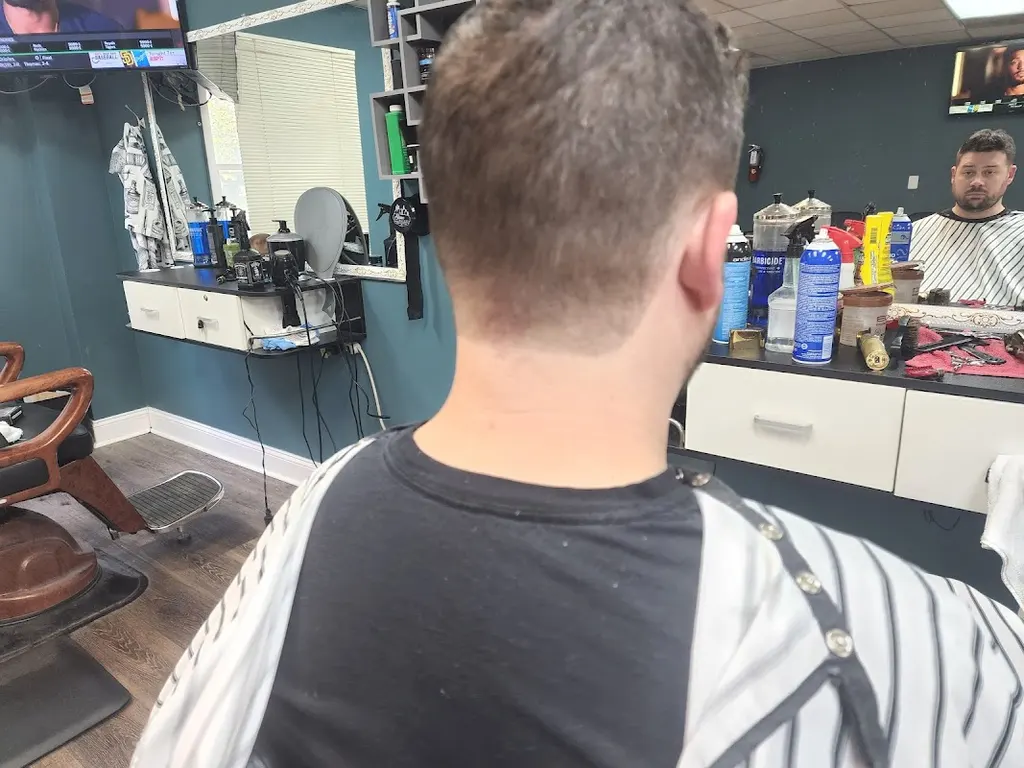 Kader's barbershop (Hours changed) — Barber shop in Fairfax